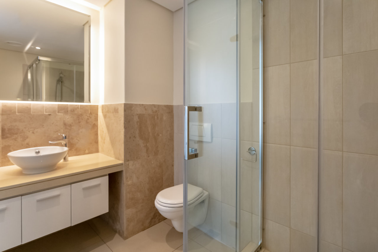 Photo 19 of Kylemore 501 accommodation in V&A Waterfront, Cape Town with 3 bedrooms and 3 bathrooms