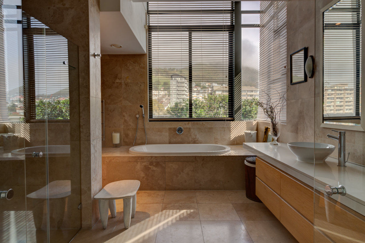 Photo 10 of Kylemore 701 accommodation in V&A Waterfront, Cape Town with 3 bedrooms and 3 bathrooms