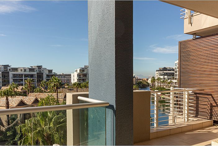 Photo 12 of Kylemore A 303 accommodation in V&A Waterfront, Cape Town with 2 bedrooms and 2 bathrooms