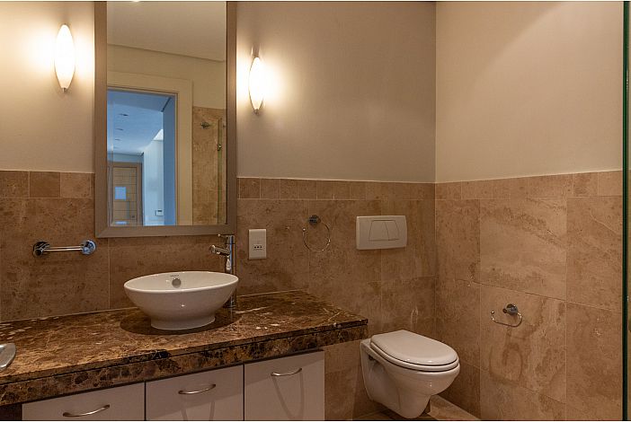 Photo 8 of Kylemore A 303 accommodation in V&A Waterfront, Cape Town with 2 bedrooms and 2 bathrooms