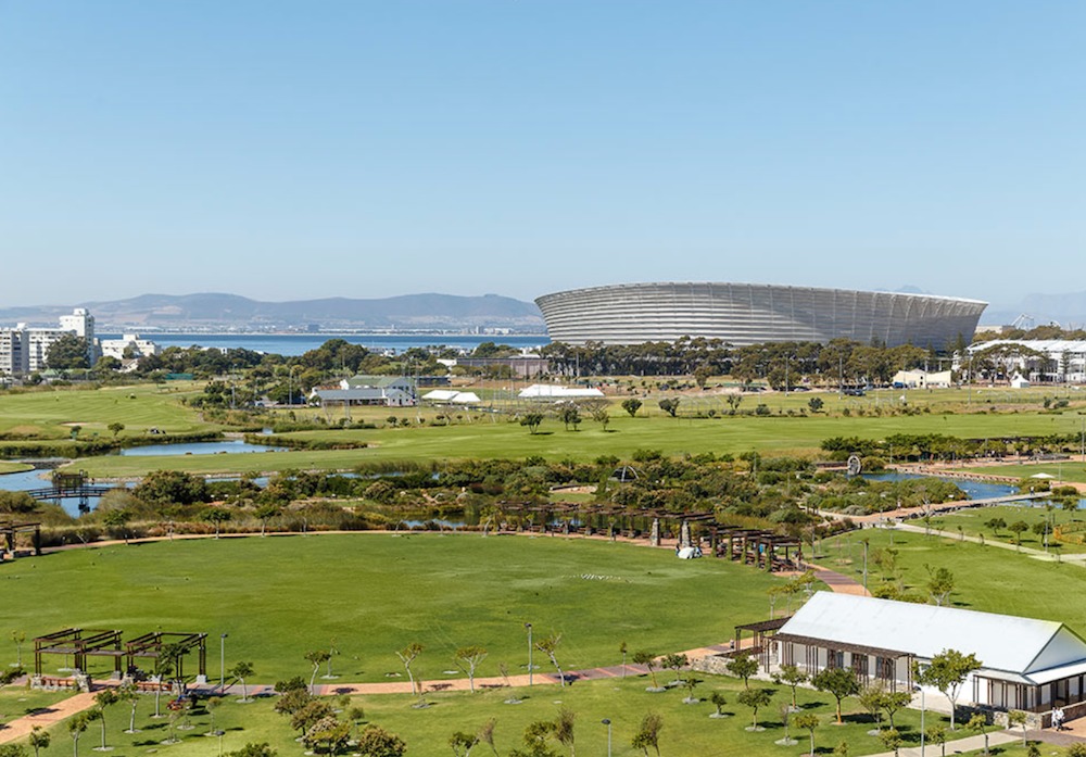 Photo 14 of La Rive Penthouse accommodation in Mouille Point, Cape Town with 4 bedrooms and 4 bathrooms
