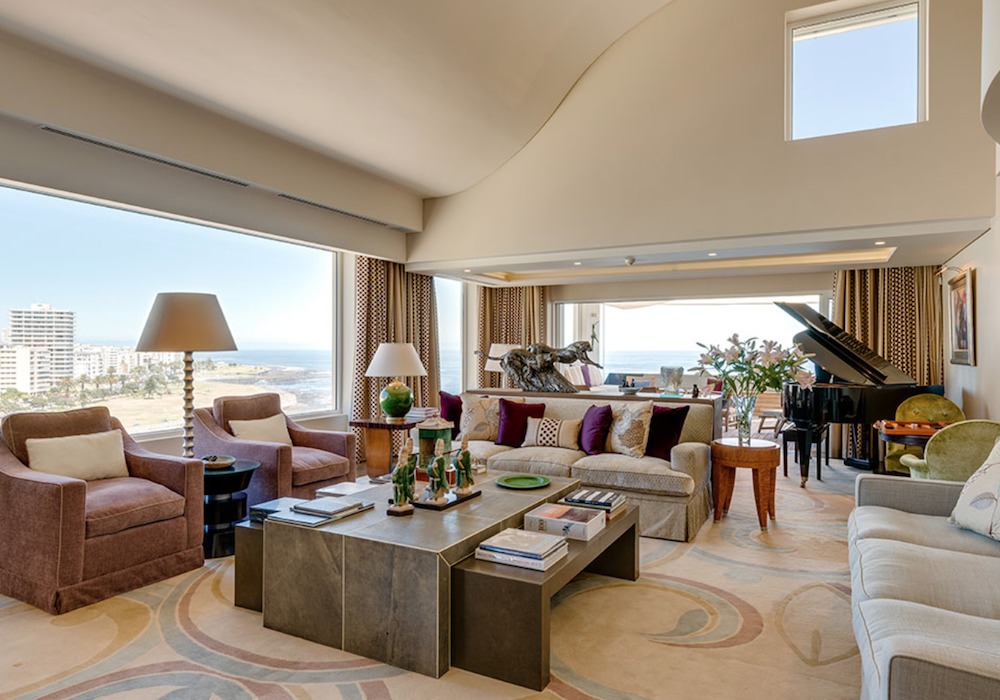 Photo 18 of La Rive Penthouse accommodation in Mouille Point, Cape Town with 4 bedrooms and 4 bathrooms
