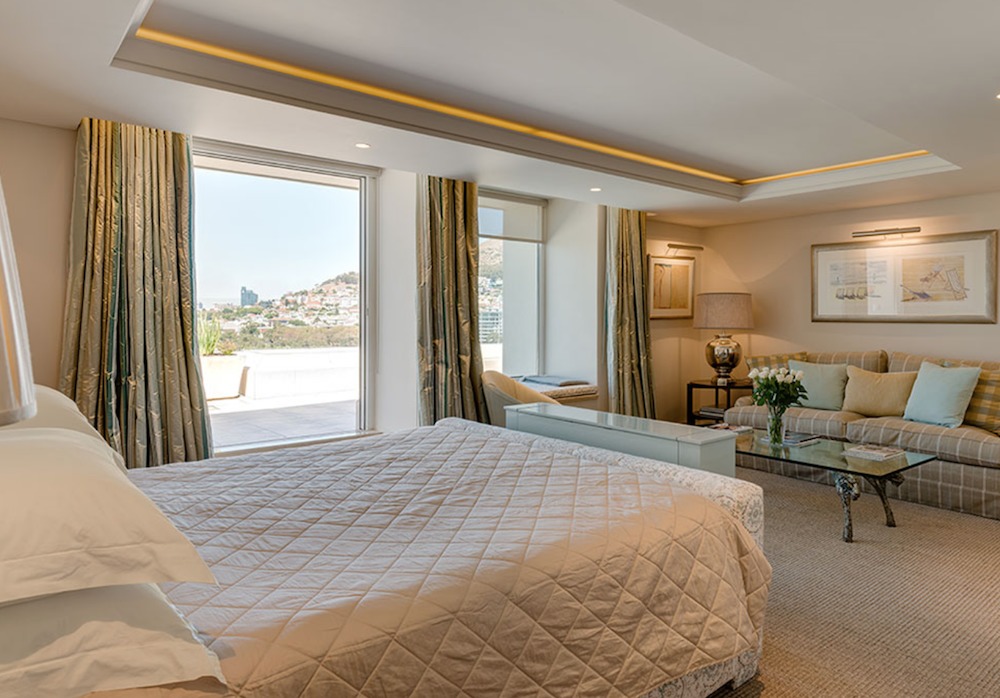 Photo 9 of La Rive Penthouse accommodation in Mouille Point, Cape Town with 4 bedrooms and 4 bathrooms