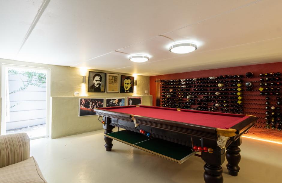 Photo 15 of Lanes End accommodation in Kenilworth, Cape Town with 4 bedrooms and 4 bathrooms