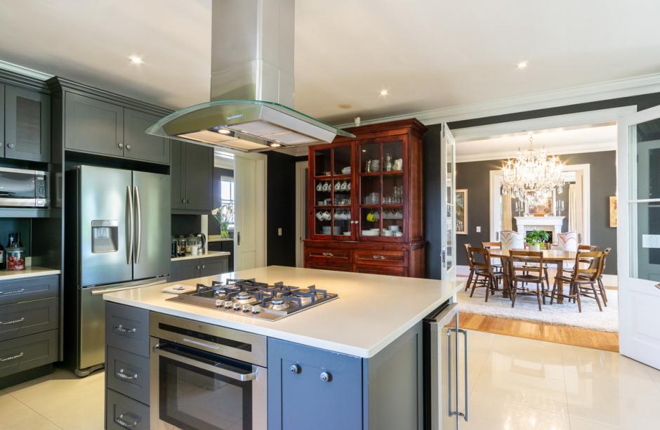 Photo 16 of Lanes End accommodation in Kenilworth, Cape Town with 4 bedrooms and 4 bathrooms