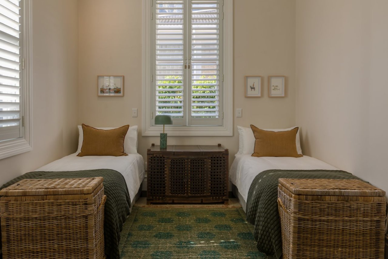 Photo 12 of Linda Vista accommodation in Camps Bay, Cape Town with 5 bedrooms and 5 bathrooms