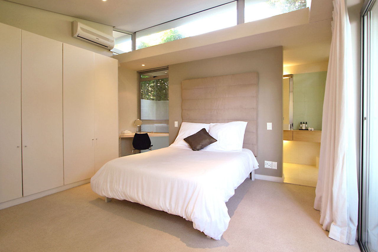 Photo 2 of Lion’s View Penthouse accommodation in Camps Bay, Cape Town with 2 bedrooms and 2 bathrooms