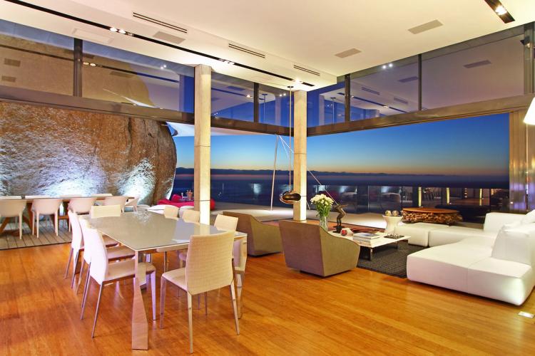 Photo 26 of Llandudno Boulders accommodation in Llandudno, Cape Town with 4 bedrooms and 4 bathrooms