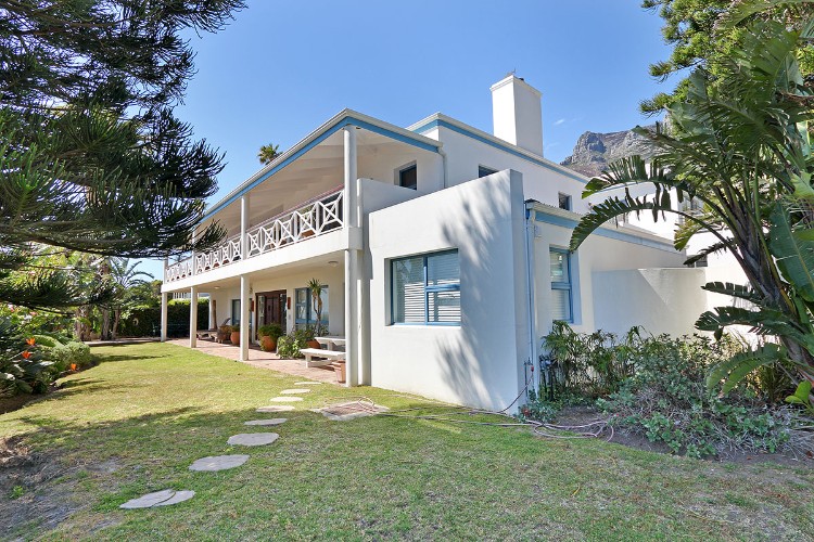 Photo 11 of Llandudno Breakers accommodation in Llandudno, Cape Town with 7 bedrooms and 7 bathrooms