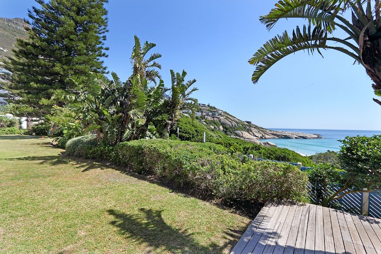 Photo 13 of Llandudno Breakers accommodation in Llandudno, Cape Town with 7 bedrooms and 7 bathrooms