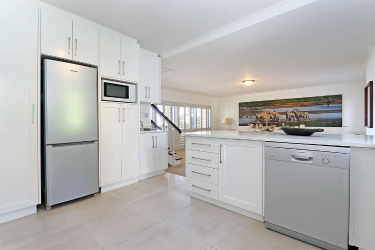 Photo 15 of Llandudno Breakers accommodation in Llandudno, Cape Town with 7 bedrooms and 7 bathrooms