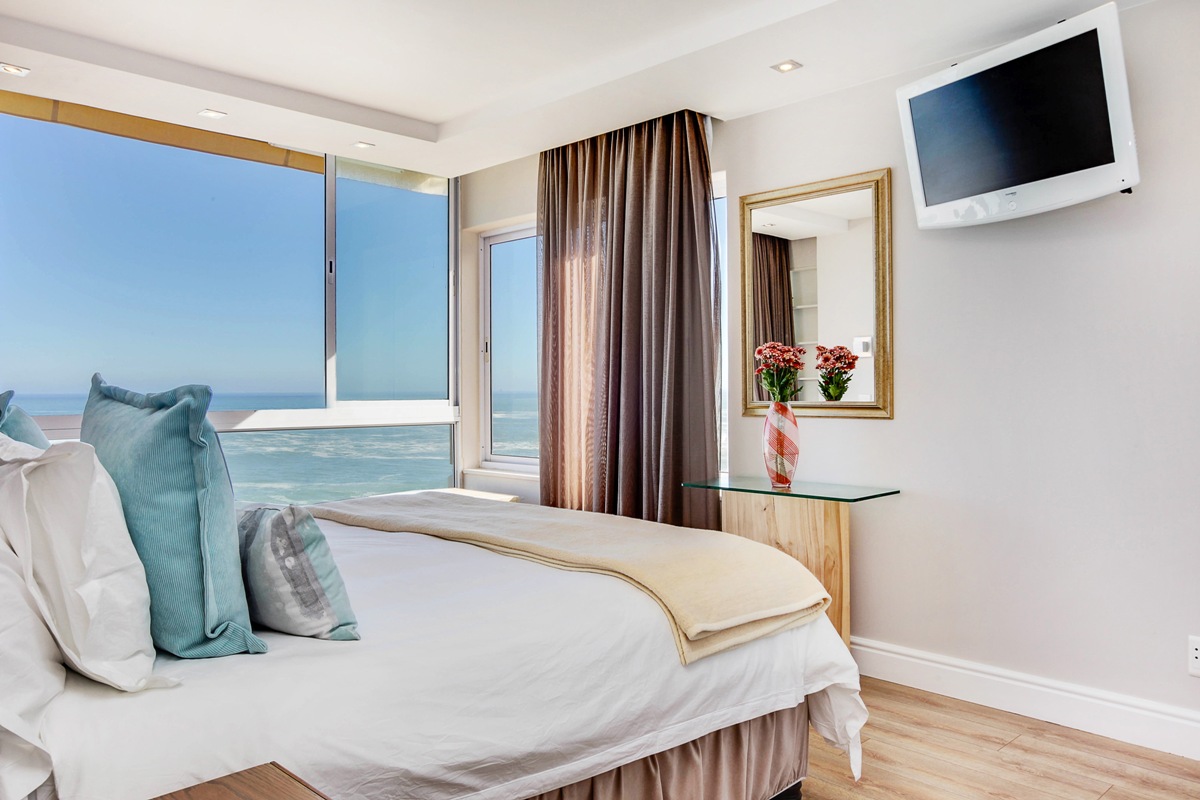 Photo 6 of Malachite accommodation in Clifton, Cape Town with 2 bedrooms and 2 bathrooms