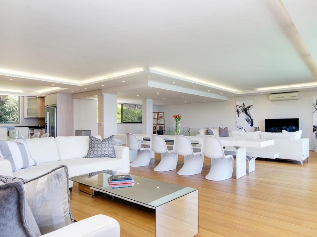 Photo 11 of Malindi accommodation in Camps Bay, Cape Town with 4 bedrooms and 4 bathrooms