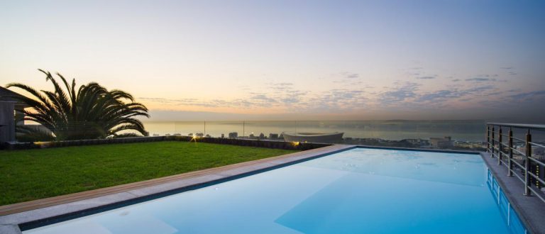 Photo 5 of Merriman accommodation in Green Point, Cape Town with 4 bedrooms and 4 bathrooms