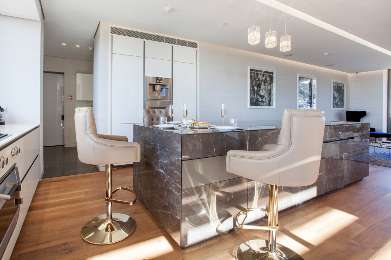 Photo 12 of Minosa: Penthouse Two at The One and Only accommodation in V&A Waterfront, Cape Town with 4 bedrooms and 4 bathrooms