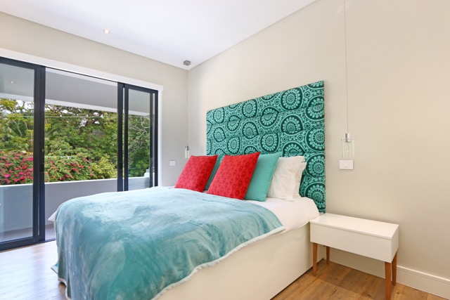 Photo 7 of Newport Villa accommodation in Tamboerskloof, Cape Town with 4 bedrooms and 4 bathrooms