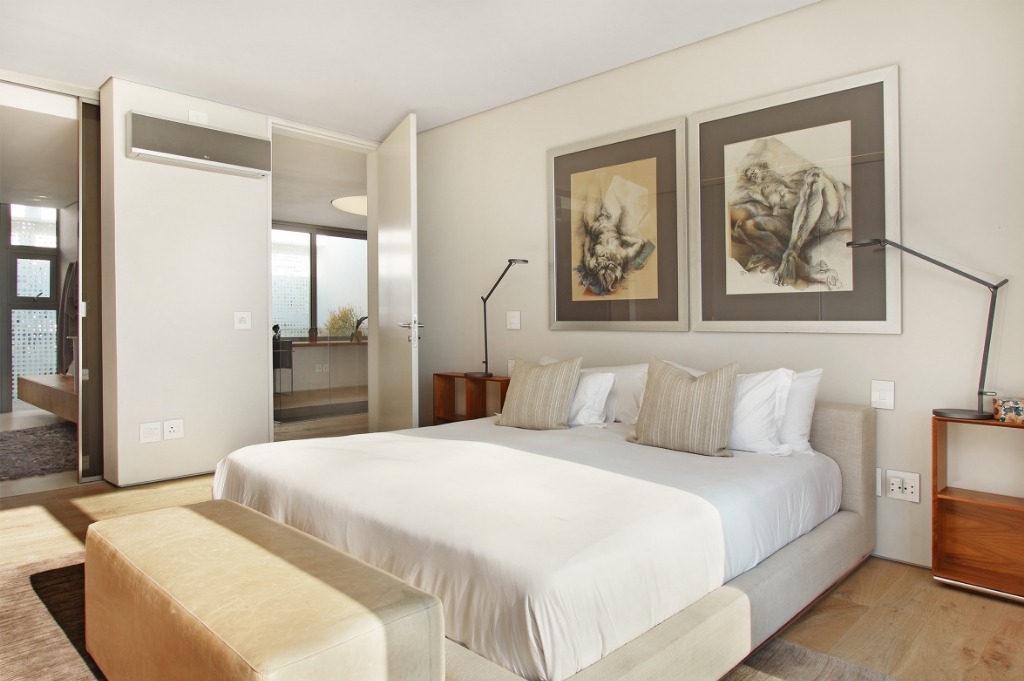 Photo 16 of Ocean View Splendour accommodation in Bantry Bay, Cape Town with 5 bedrooms and 5 bathrooms