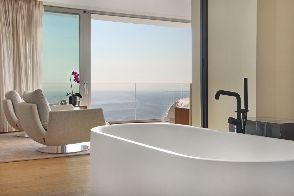 Photo 17 of Ocean View Splendour accommodation in Bantry Bay, Cape Town with 5 bedrooms and 5 bathrooms
