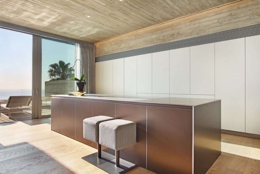 Photo 23 of Ocean View Splendour accommodation in Bantry Bay, Cape Town with 5 bedrooms and 5 bathrooms