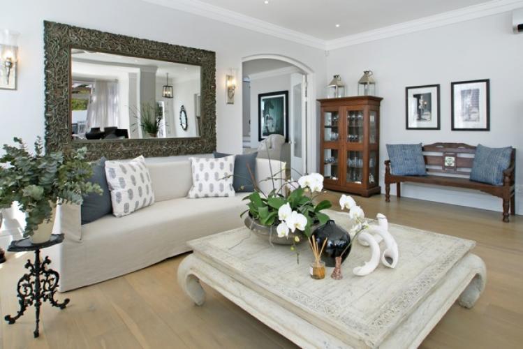 Photo 5 of Oranjezicht Villa accommodation in Oranjezicht, Cape Town with 4 bedrooms and 4 bathrooms