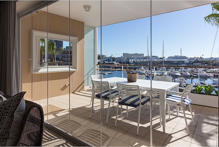 Photo 3 of Paregon 205 accommodation in V&A Waterfront, Cape Town with 3 bedrooms and 2 bathrooms