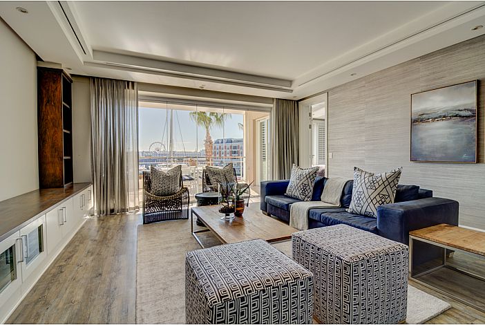 Photo 1 of Paregon 205 accommodation in V&A Waterfront, Cape Town with 3 bedrooms and 2 bathrooms