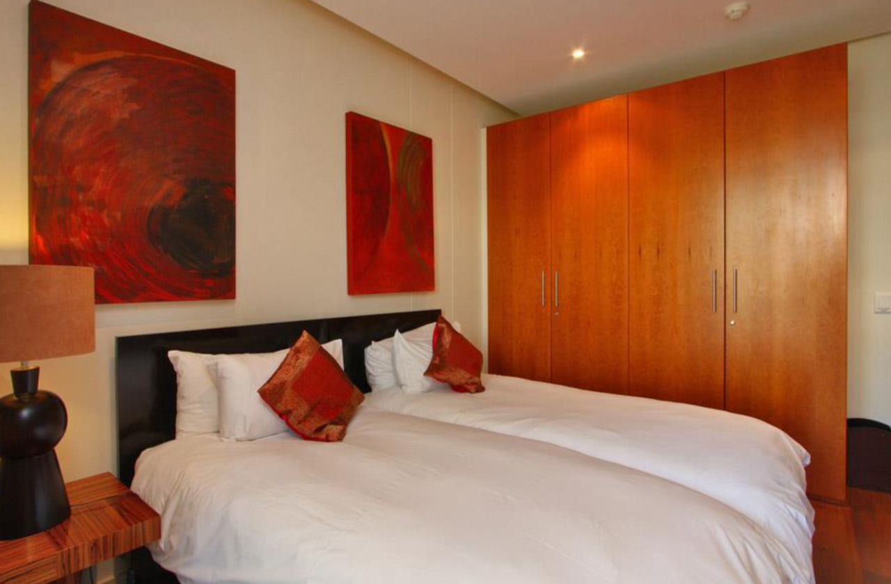 Photo 13 of Parergon 102 accommodation in V&A Waterfront, Cape Town with 2 bedrooms and 2 bathrooms