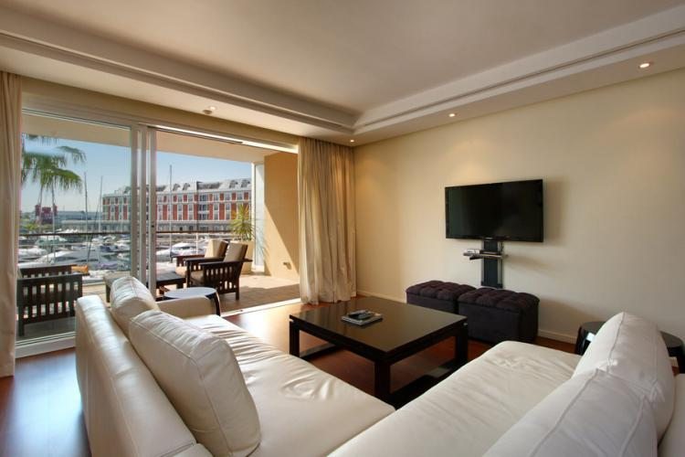 Photo 17 of Parergon 102 accommodation in V&A Waterfront, Cape Town with 2 bedrooms and 2 bathrooms