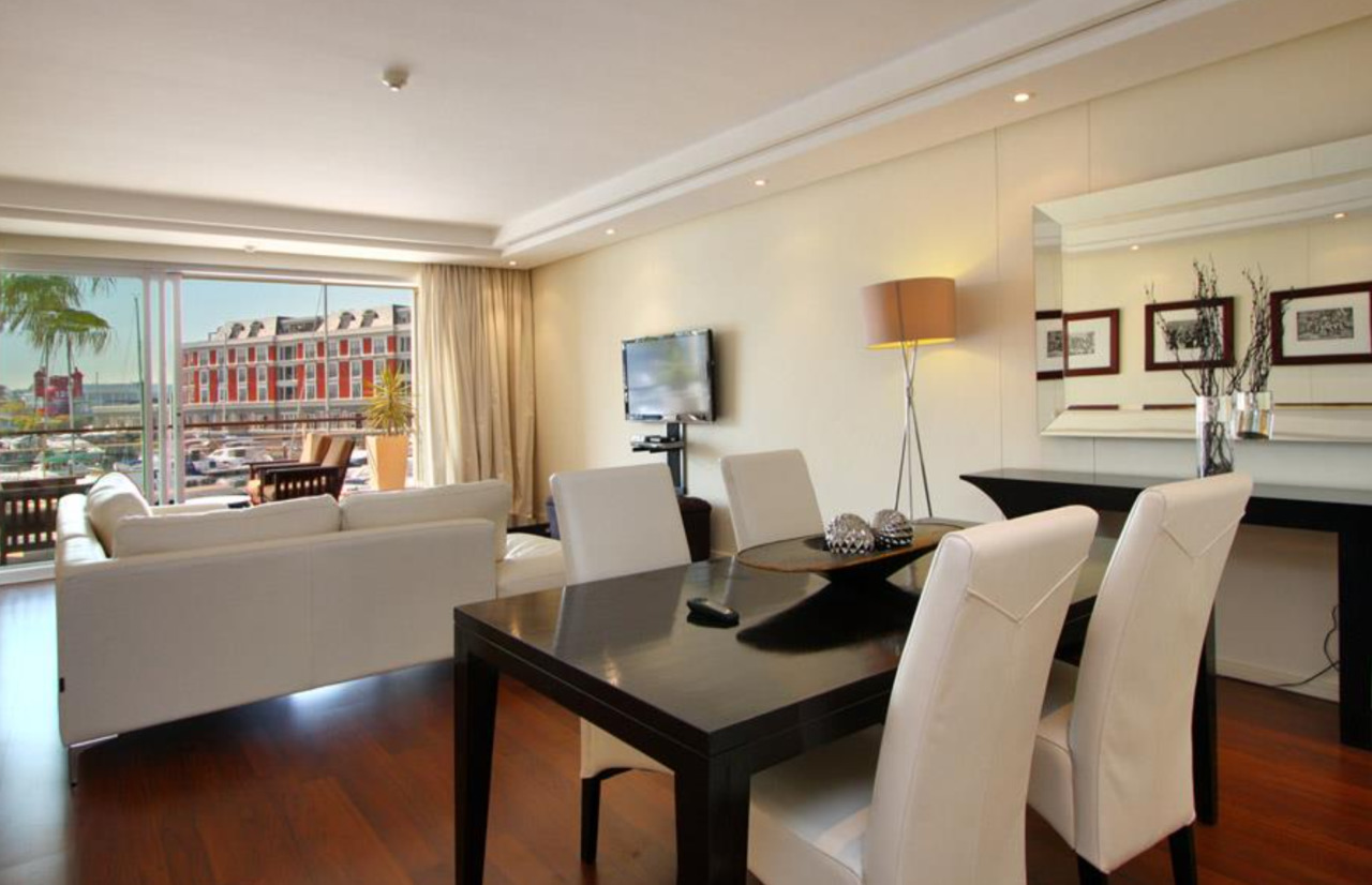 Photo 6 of Parergon 102 accommodation in V&A Waterfront, Cape Town with 2 bedrooms and 2 bathrooms