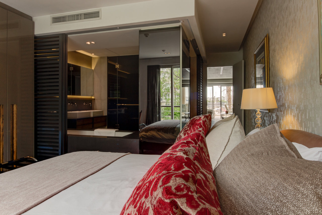 Photo 18 of Parergon 104 accommodation in V&A Waterfront, Cape Town with 1 bedrooms and 1 bathrooms