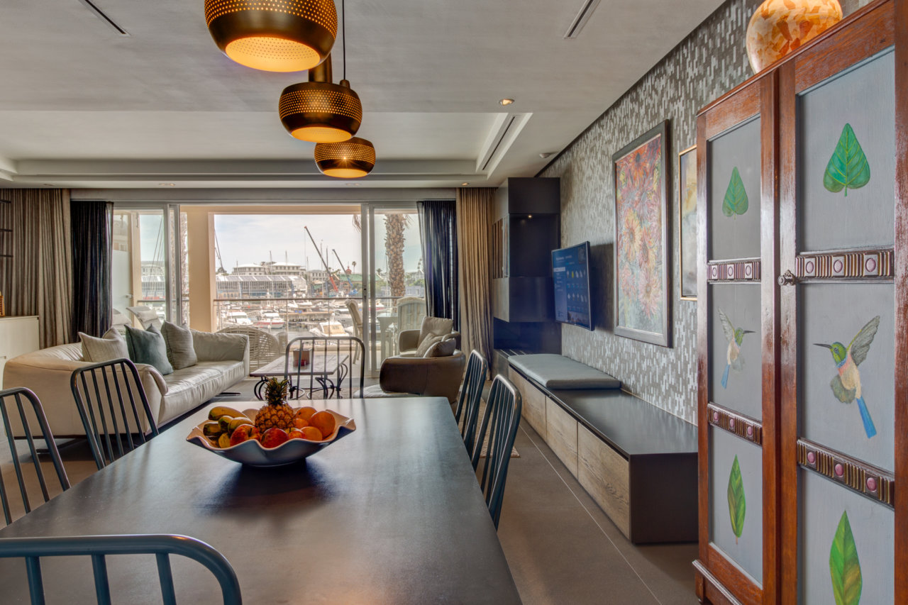 Photo 5 of Parergon 104 accommodation in V&A Waterfront, Cape Town with 1 bedrooms and 1 bathrooms