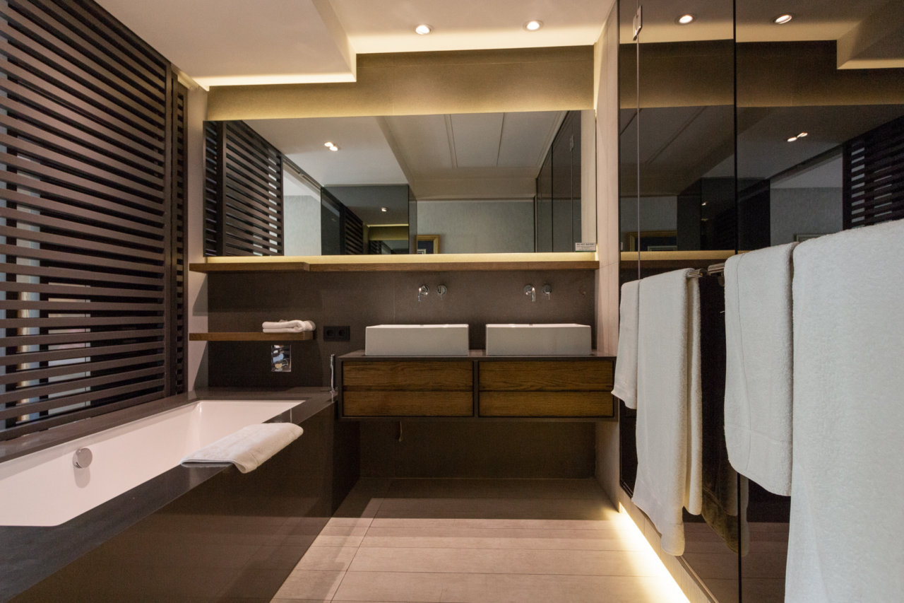 Photo 10 of Parergon 104 accommodation in V&A Waterfront, Cape Town with 1 bedrooms and 1 bathrooms