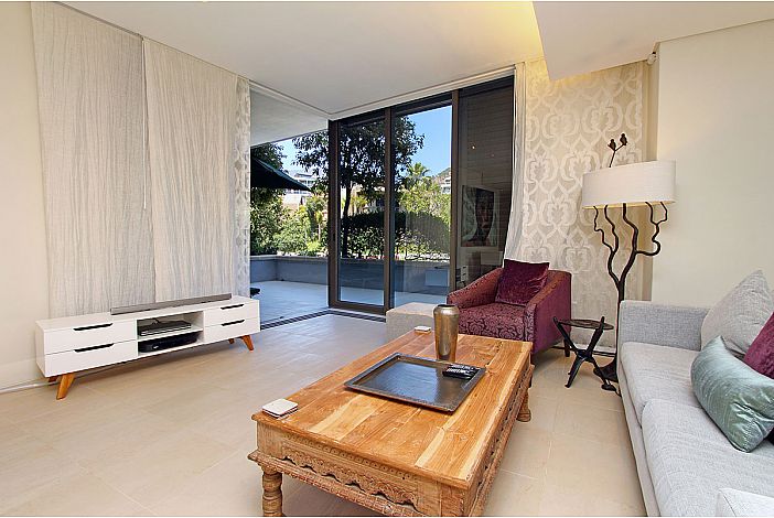 Photo 12 of Pembroke 009 accommodation in V&A Waterfront, Cape Town with 1 bedrooms and 1 bathrooms