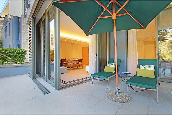 Photo 6 of Pembroke 009 accommodation in V&A Waterfront, Cape Town with 1 bedrooms and 1 bathrooms