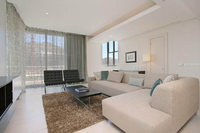 Photo 10 of Pembroke 104 accommodation in V&A Waterfront, Cape Town with 1 bedrooms and 1 bathrooms