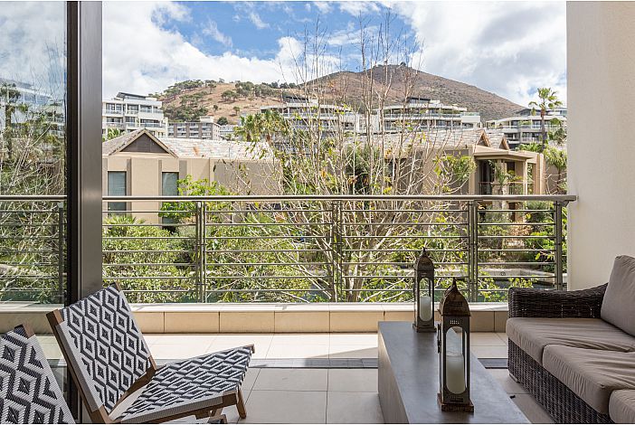 Photo 9 of Pembroke 107 accommodation in V&A Waterfront, Cape Town with 1 bedrooms and 1 bathrooms