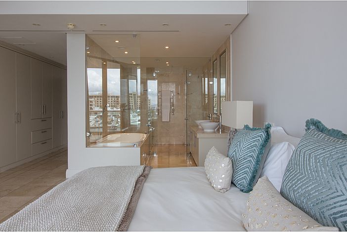 Photo 2 of Pembroke 203 accommodation in V&A Waterfront, Cape Town with 3 bedrooms and 3 bathrooms