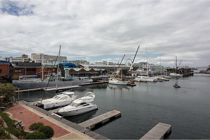 Photo 11 of Pembroke 203 accommodation in V&A Waterfront, Cape Town with 3 bedrooms and 3 bathrooms