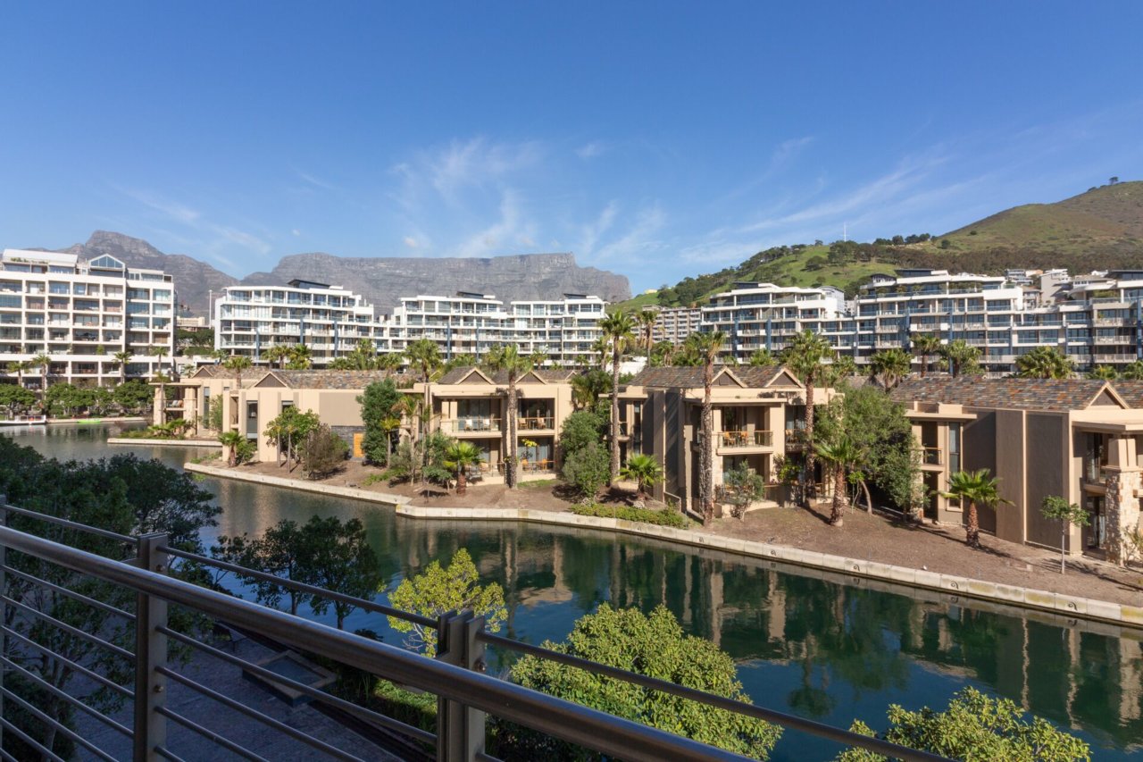 Photo 17 of Pembroke 207 accommodation in V&A Waterfront, Cape Town with 3 bedrooms and 3 bathrooms