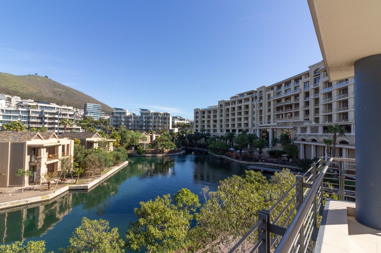 Photo 18 of Pembroke 207 accommodation in V&A Waterfront, Cape Town with 3 bedrooms and 3 bathrooms