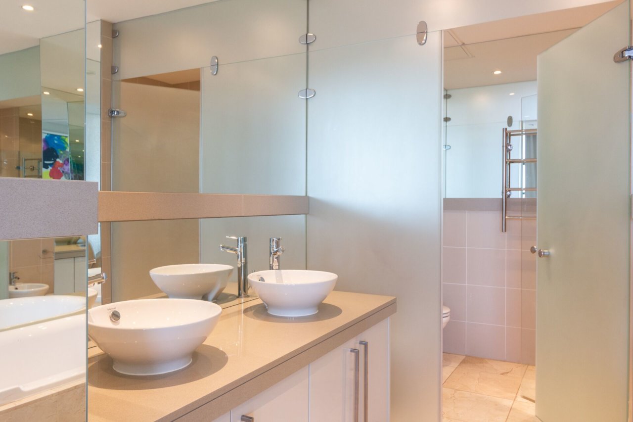Photo 3 of Pembroke 207 accommodation in V&A Waterfront, Cape Town with 3 bedrooms and 3 bathrooms