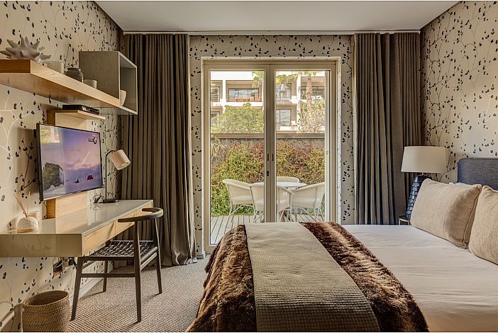 Photo 11 of Penrith 004 accommodation in V&A Waterfront, Cape Town with 3 bedrooms and 3 bathrooms