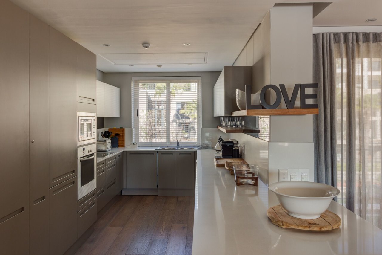 Photo 16 of Penrith 204 accommodation in V&A Waterfront, Cape Town with 3 bedrooms and 3 bathrooms