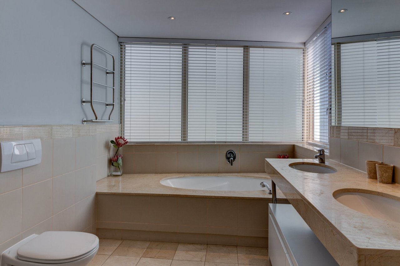 Photo 8 of Penrith 204 accommodation in V&A Waterfront, Cape Town with 3 bedrooms and 3 bathrooms