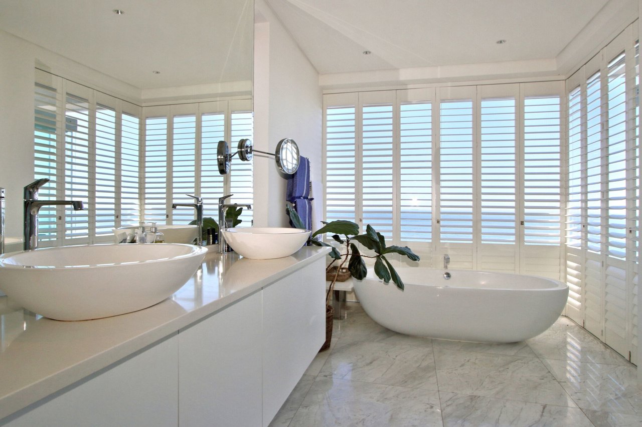 Photo 16 of Ravine Terraces accommodation in Bantry Bay, Cape Town with 4 bedrooms and 4 bathrooms
