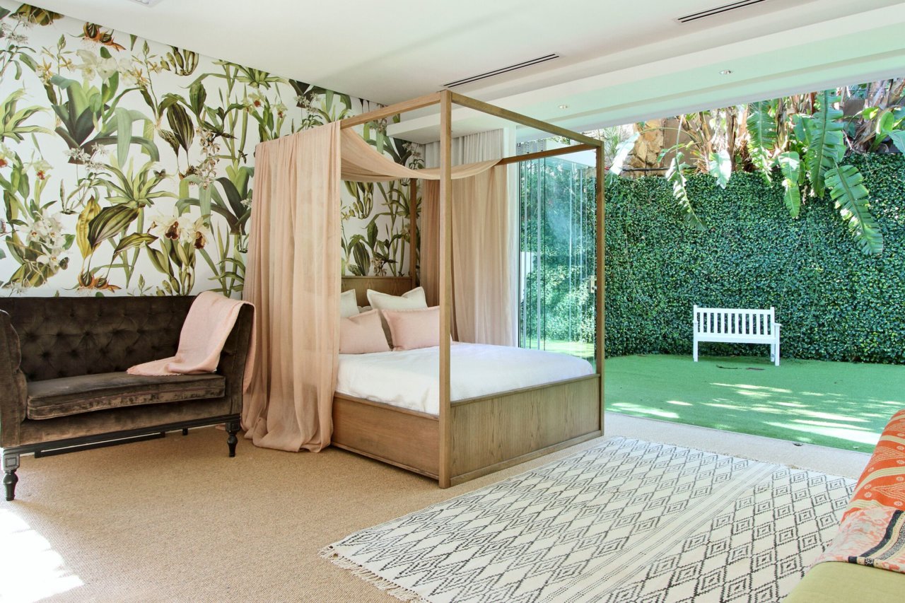 Photo 8 of Ravine Terraces accommodation in Bantry Bay, Cape Town with 4 bedrooms and 4 bathrooms