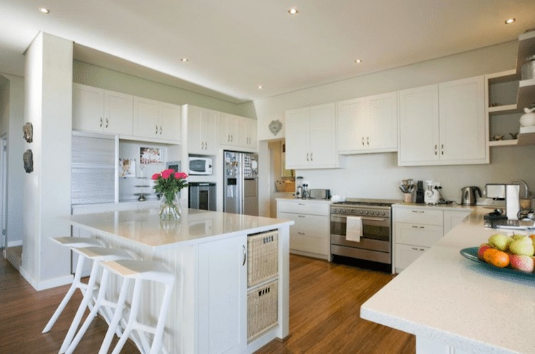 Photo 9 of Sapphire End accommodation in Noordhoek, Cape Town with 5 bedrooms and 3.5 bathrooms