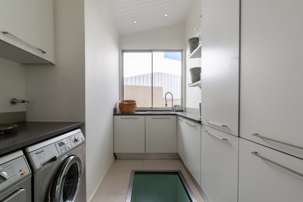 Photo 30 of Sea Haven Bungalow accommodation in Clifton, Cape Town with 3 bedrooms and 3 bathrooms