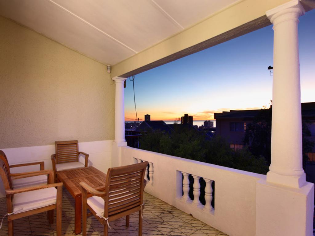 Photo 2 of Six Selbourne accommodation in Sea Point, Cape Town with 4 bedrooms and 4 bathrooms