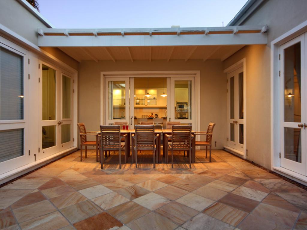 Photo 6 of Six Selbourne accommodation in Sea Point, Cape Town with 4 bedrooms and 4 bathrooms